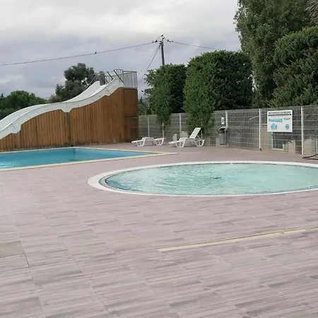 Convivial 26 M² Piscine Feriehus